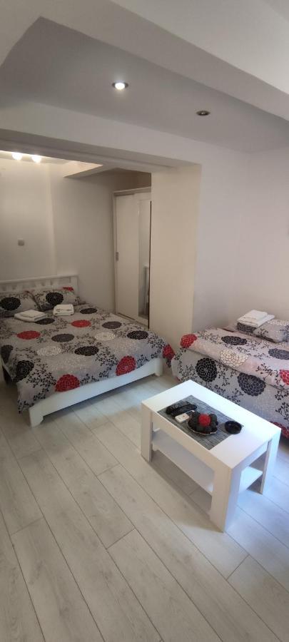 Studio Apartman Kocka 베오그라드 외부 사진